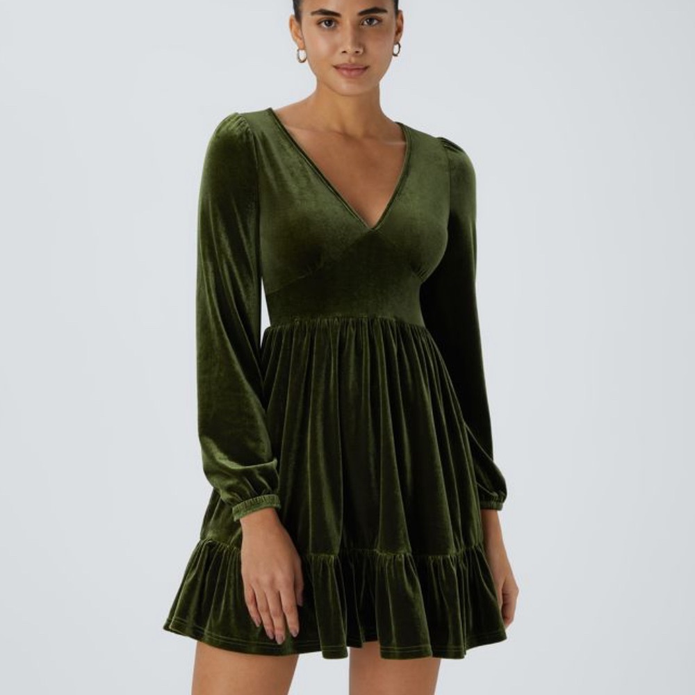 Halara NWOT Everyday Deep V Neck Long Sleeve Ruffled Hem Velvet Mini Chill Dress